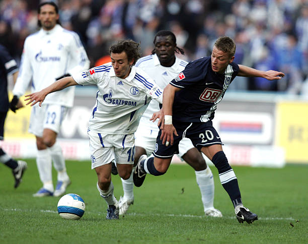 尽管他们在 尽管他们在