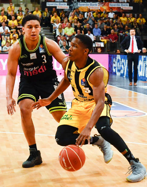 否冲冠的决 否冲冠的决