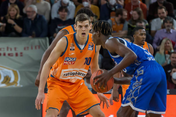 对于年轻一 对于年轻一